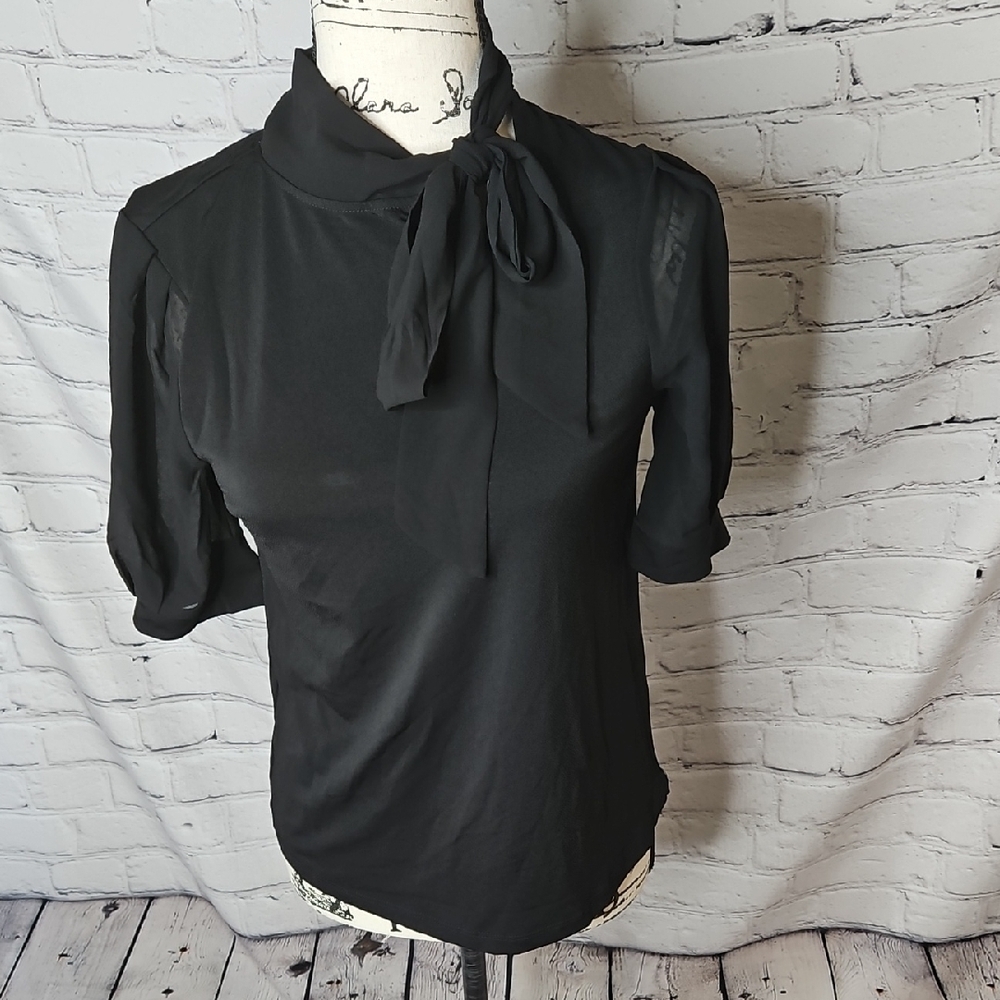 Cable & Gauge Black Tie-Neck Blouse NWT Size XS